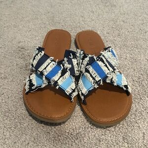 TOMS Womens Viv - size 6 - navy coupe denim